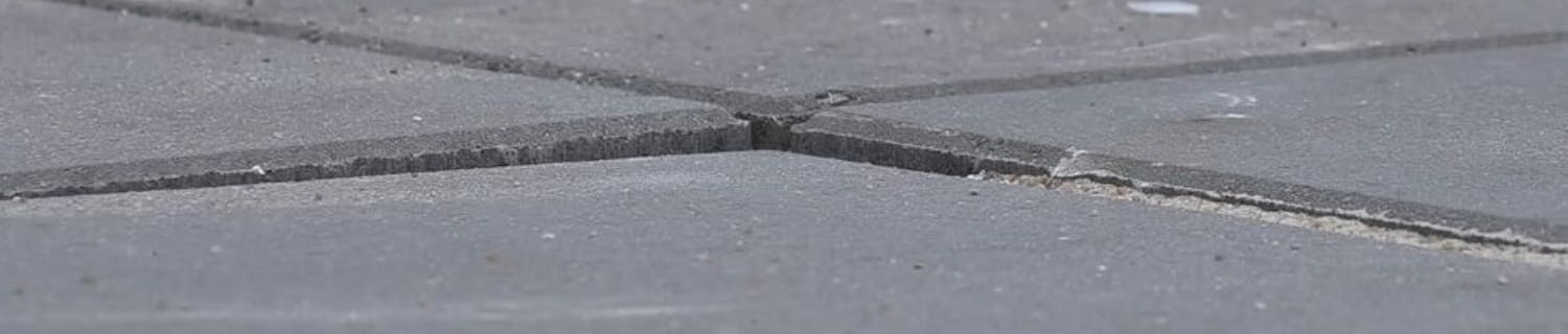 Sådan fikser du en sunket flise